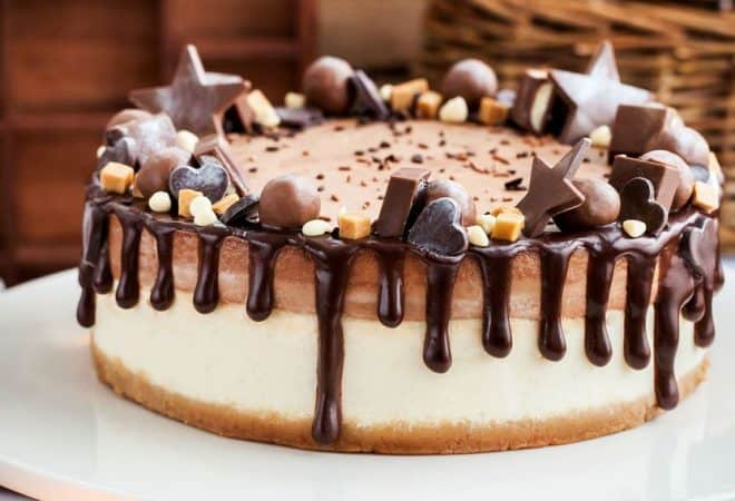 ZA VSE LJUBITELJE ČOKOLADE: Torta, ki jo boste pripravili v 10 minutah!