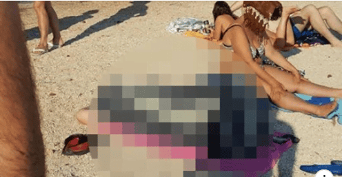 Takšnega “sončenja” še niste videli! Poglejte, zakaj so jo ljudje s plaže čudno gledali!