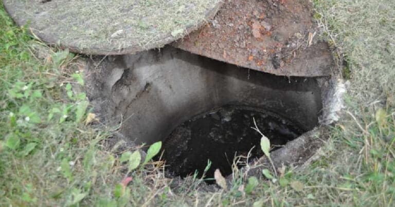 17-mesečni otrok je neopaženo zapustil svoj dom…