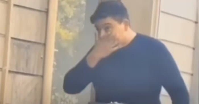 Video prikazuje, kako se moški počutijo po dveh dneh vadbe v fitnesu! To je HIT!