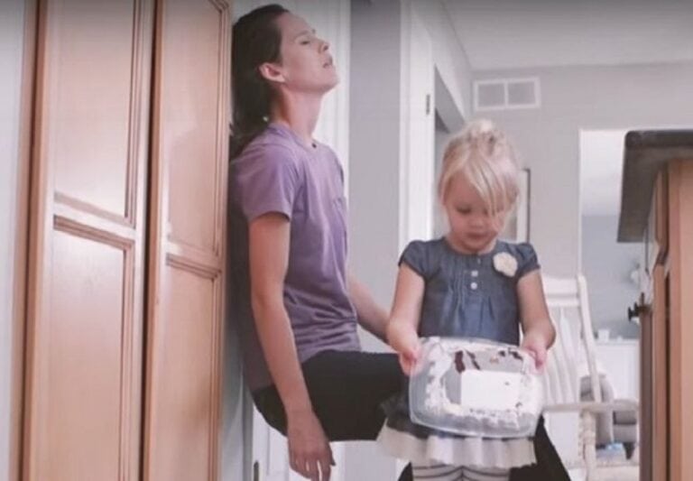 Video, ki je osvojil svet – Kako običajen dan vidi mama in kako otrok?