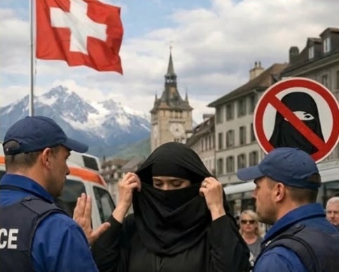 Švica prepovedala prekrivanje obraza v javnosti – bi moral tak zakon veljati povsod?