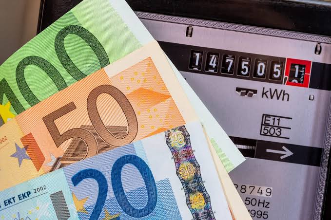 Položnice za elektriko bodo višje: Koliko več bomo plačali in kje je dobra novica?!